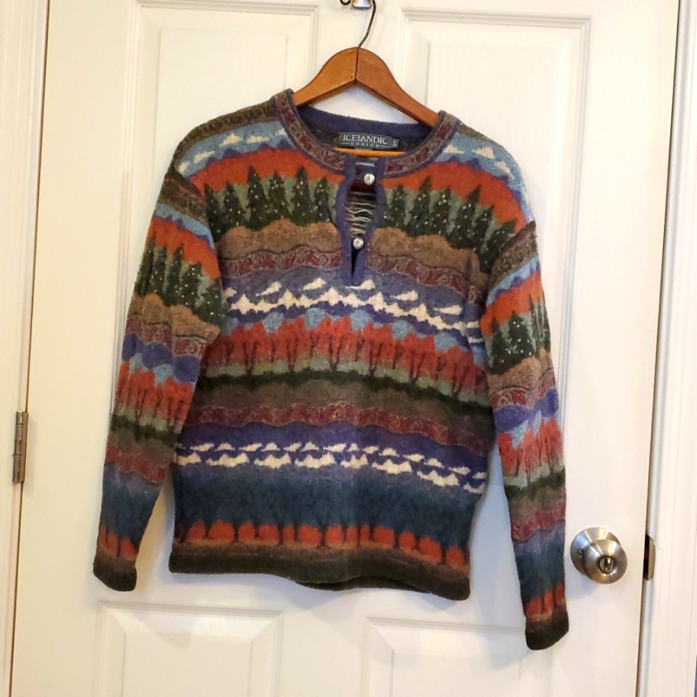 Icelandic Design, Tree Motif, 100% Wool Sweater, Size Large